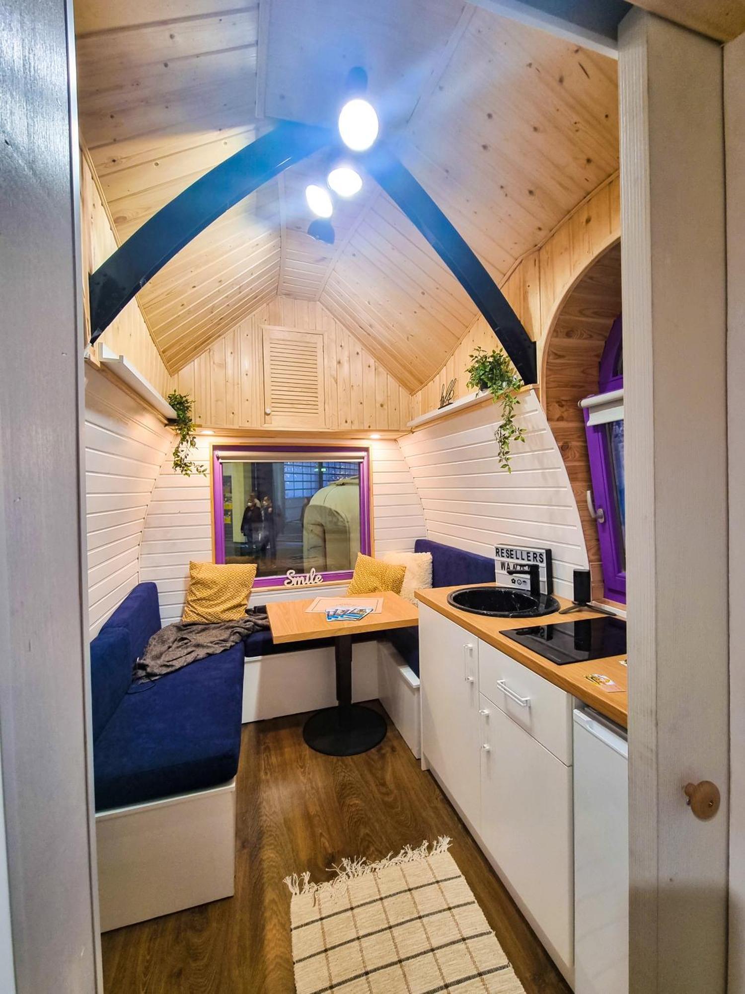 Central Tiny Houses Bucureşti Exterior foto
